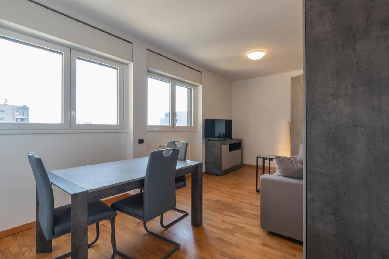 Splendida Terrazza Su Arcimboldi - Milano Bicocca Apartment Exterior foto